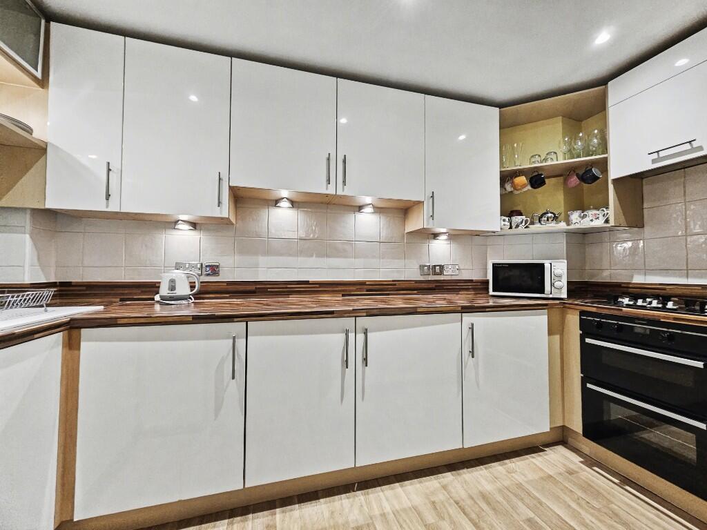 2 Village Pointe, Church Stretton, Shropshire, SY6 6PF photo 3