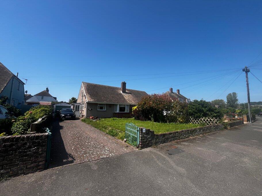 Main image of property: Palmbeach Avenue, Hythe CT21 6NL