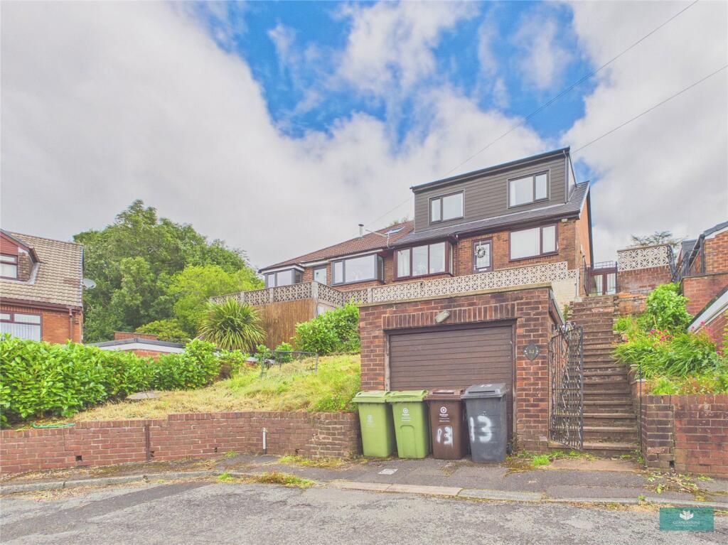 Main image of property: New Royd Avenue, Lees, Oldham, Greater Manchester, OL4