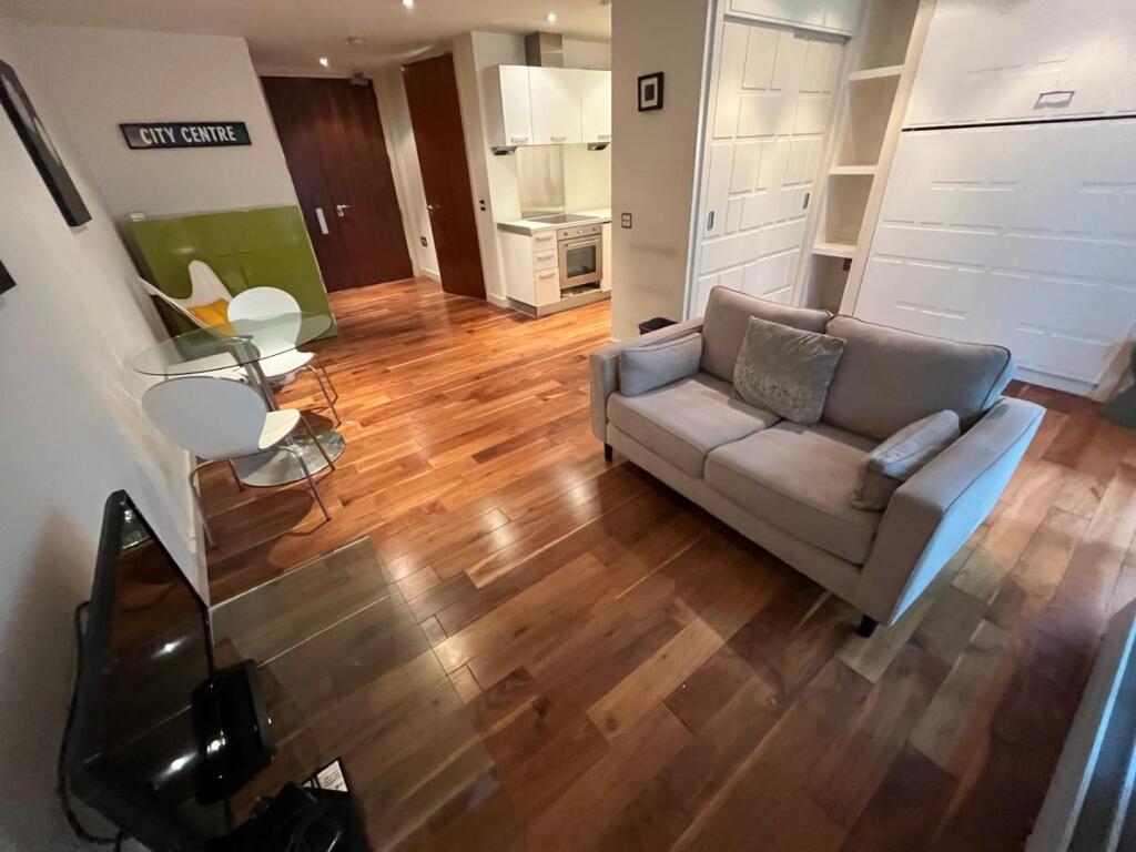 Studio flat for rent