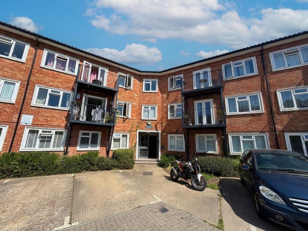 Main image of property: Bishopric, Horsham, RH12