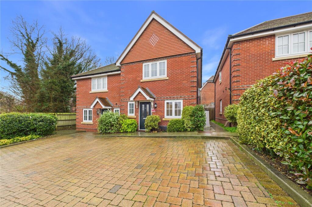 Main image of property: Sheffield Close, Pangbourne, Reading, Berkshire, RG8