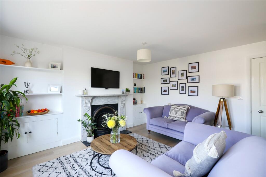 Main image of property: Grange Park, London, W5