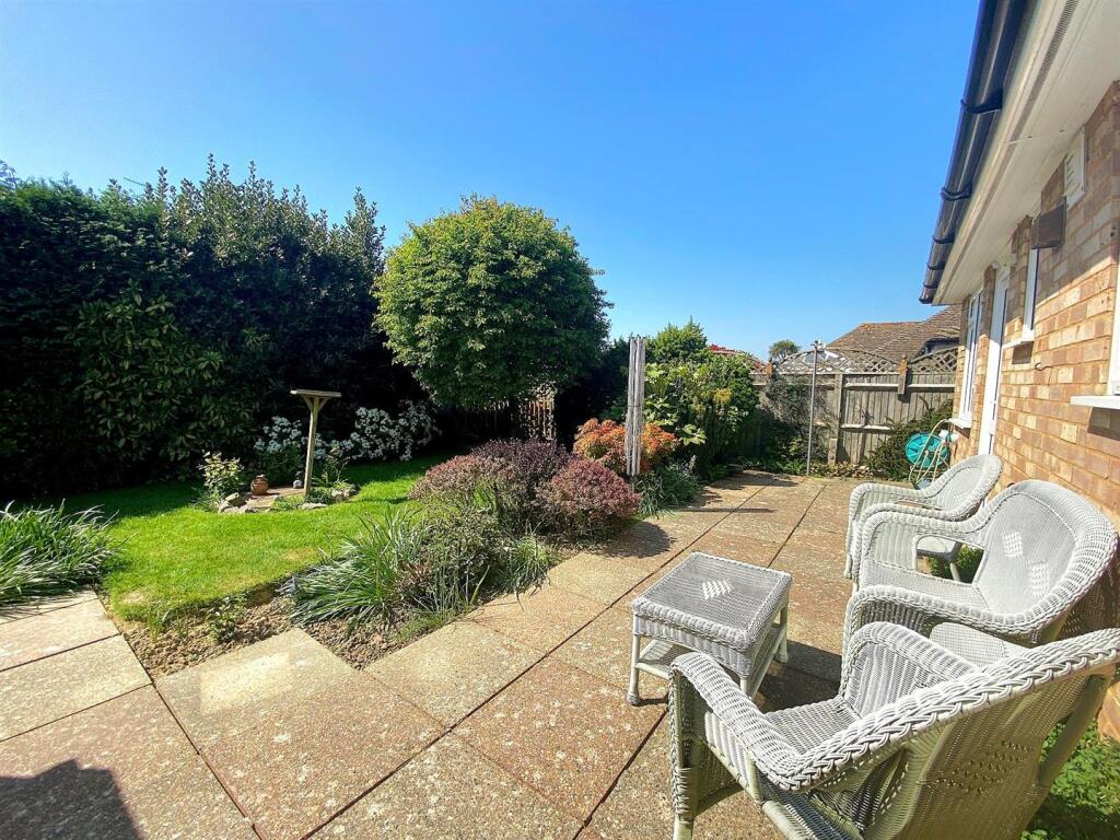 Grenada Close, Little Common, Bexhill-on-Sea photo 4