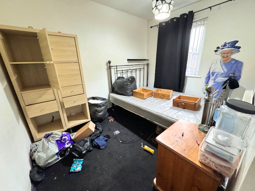 , Tollesbury Close, Manchester, M WF, Manchester photo 4