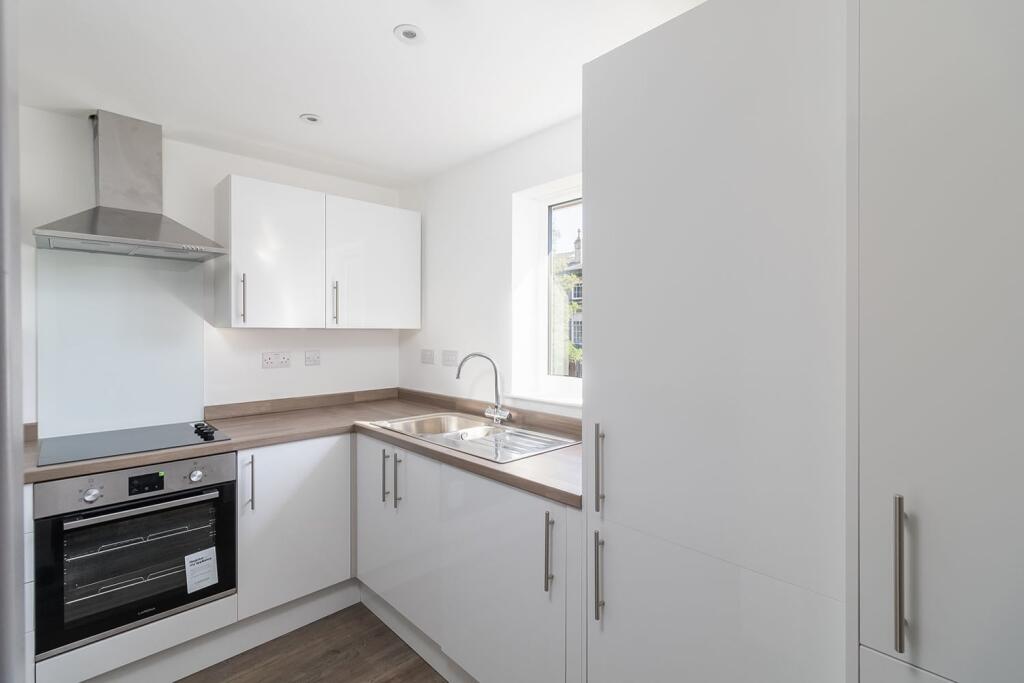 Apartment in Chester - More