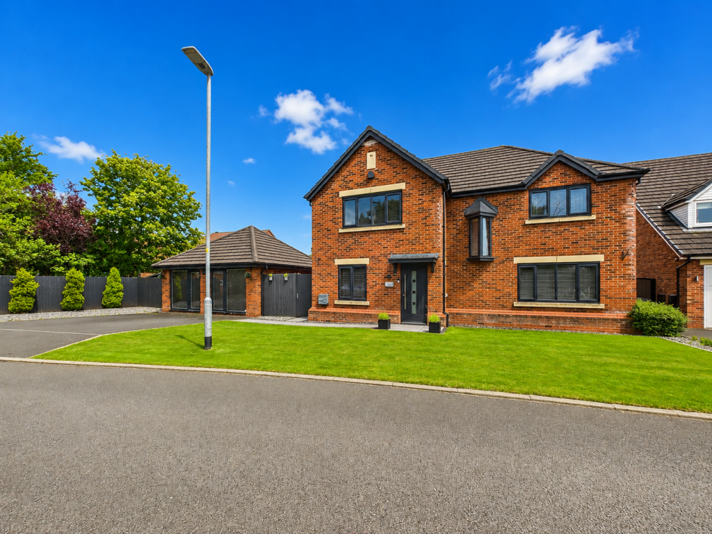 Main image of property: Fieldings Close, Longton, Preston