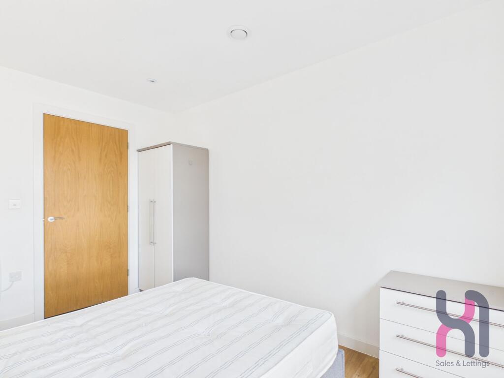 Apartment in Manchester - View 5