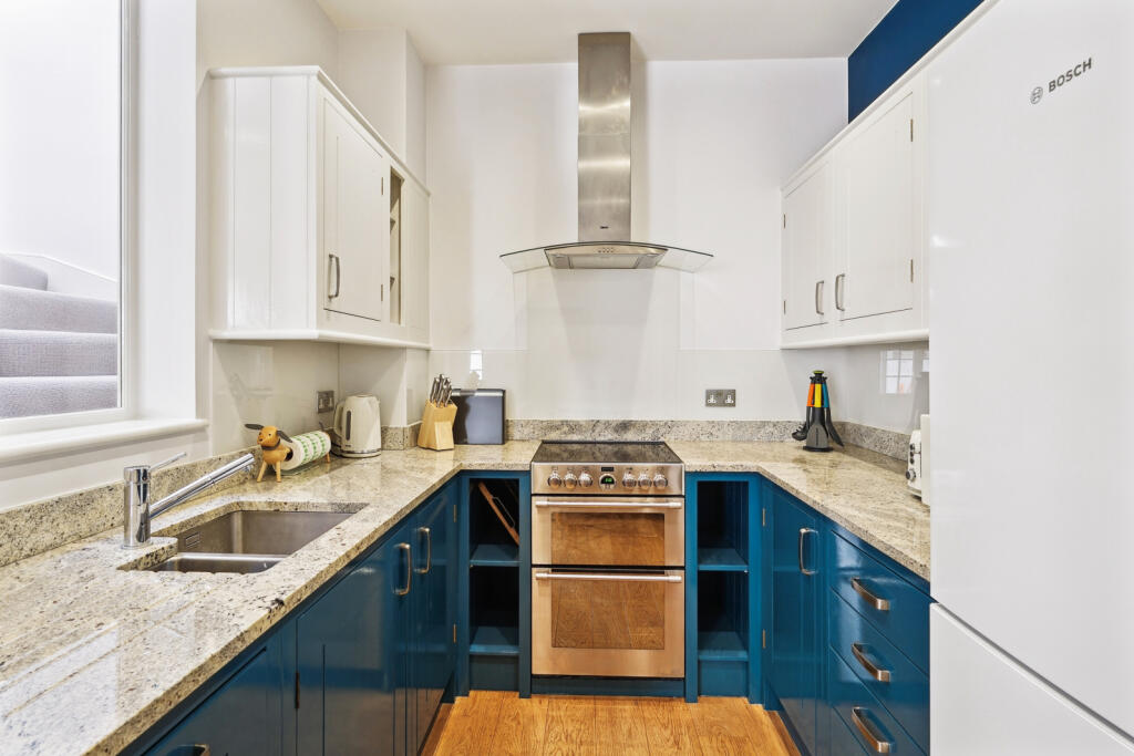 House in London - View 4