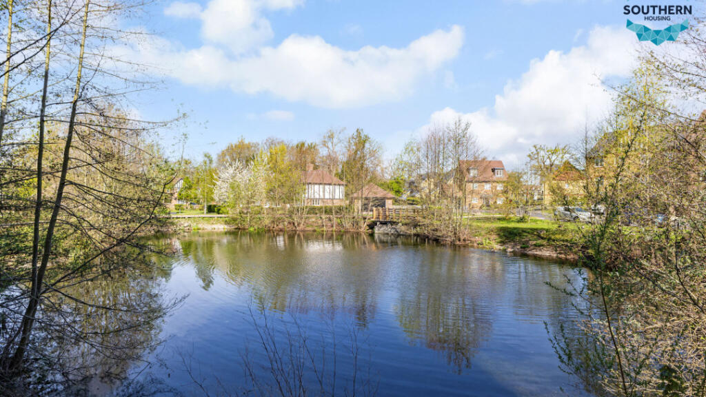 Trevi House, 42 Roman Way, Beckenham, London, BR3 3FN photo 2