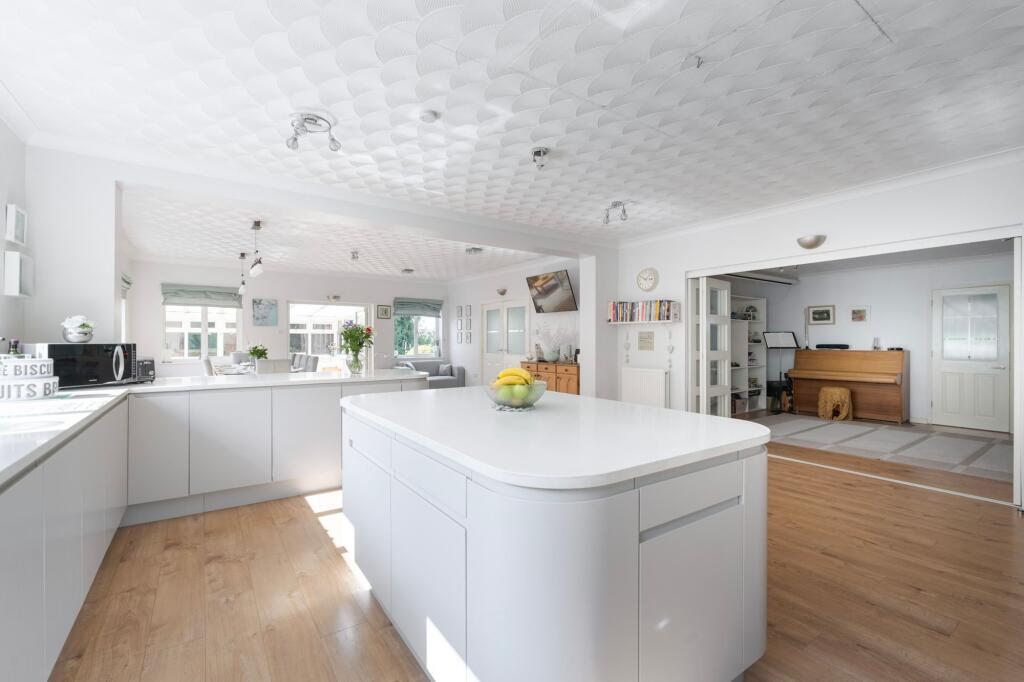 House in Ipswich - View 5