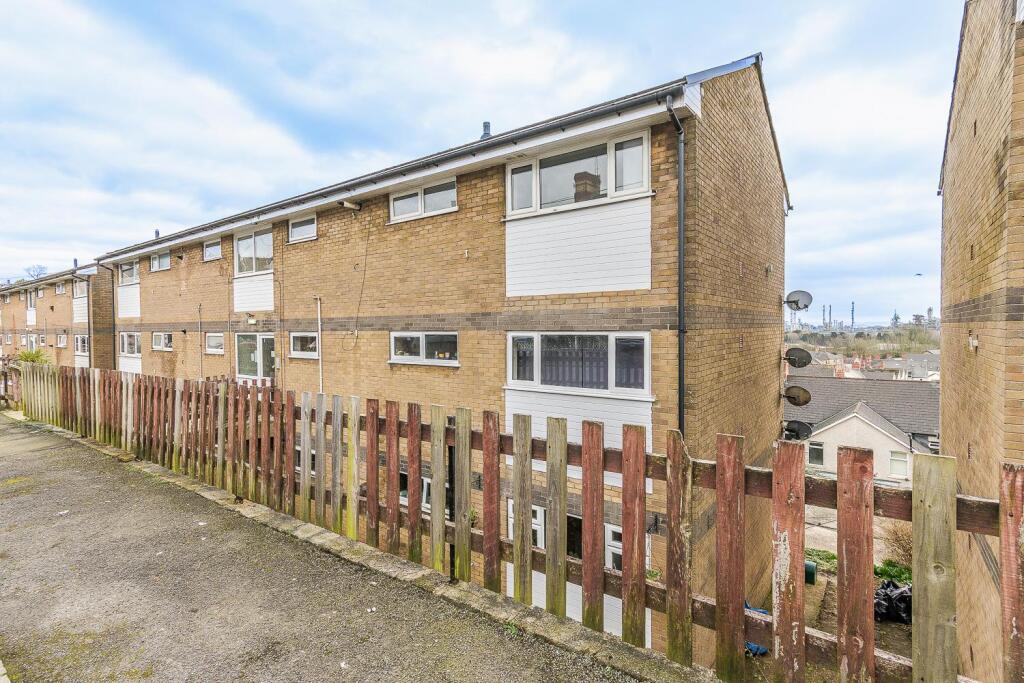 Main image of property: Davnic Close, Barry