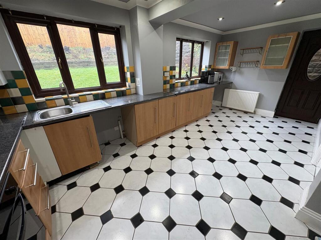 Additional image 5 of Naseby Rise, Queensbury, Bradford