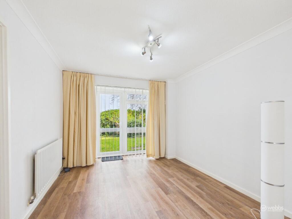 Holmbury Grove, Forestdale, Croydon - View 4
