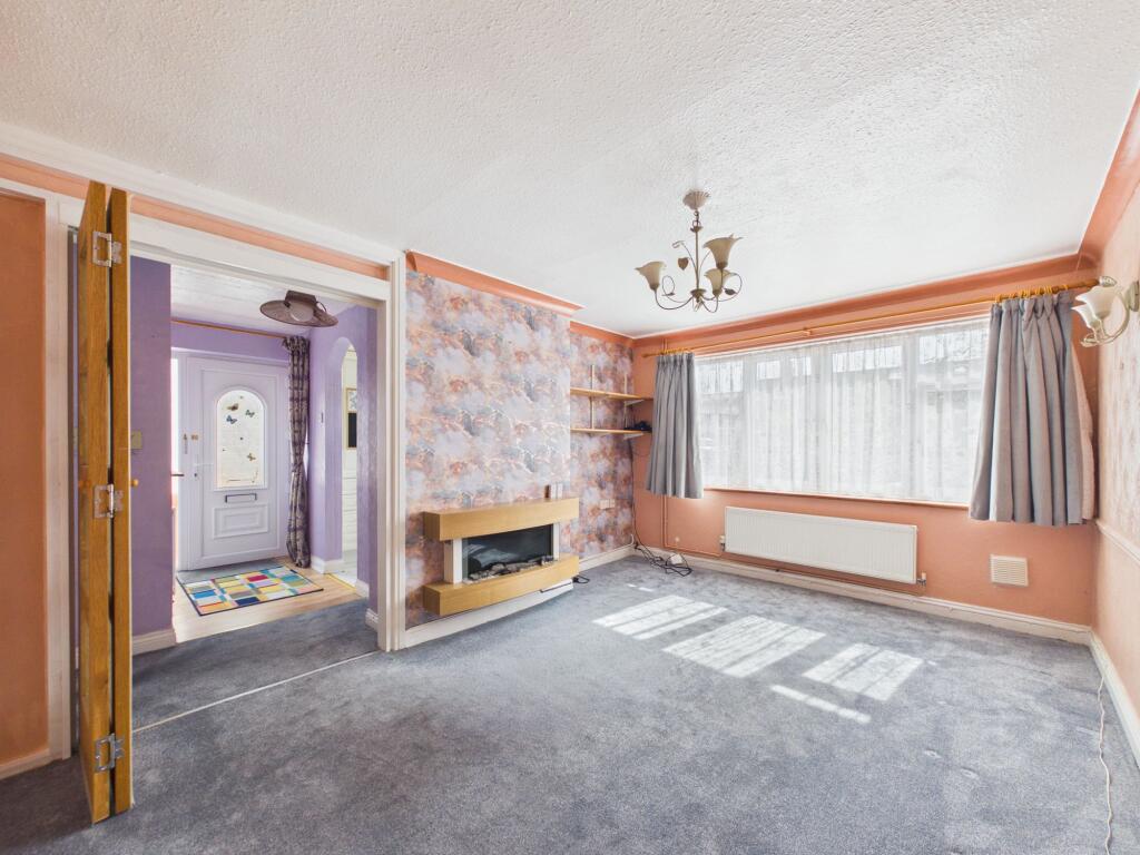 House in Ashfield, Sutton in Ashfield, Nottinghamshire - View 2