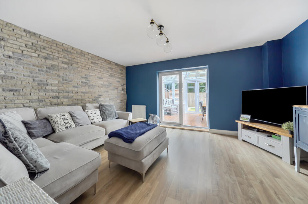 Flemish Place, Warfield, Bracknell - View 4