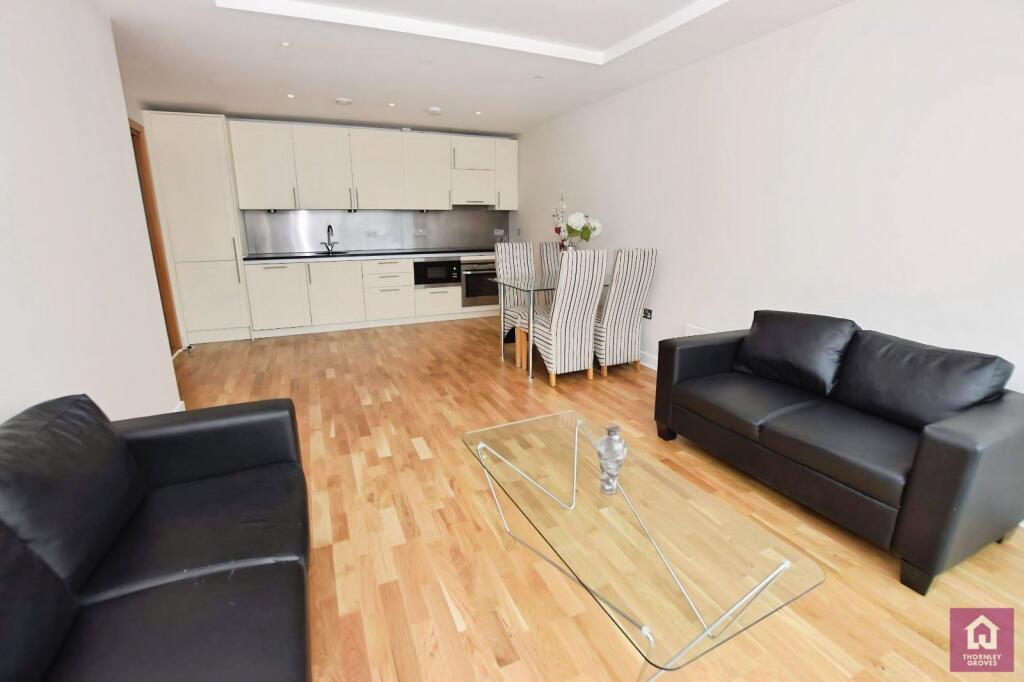 City Lofts, 94 The Quays, Salford Quays, M50 photo 4