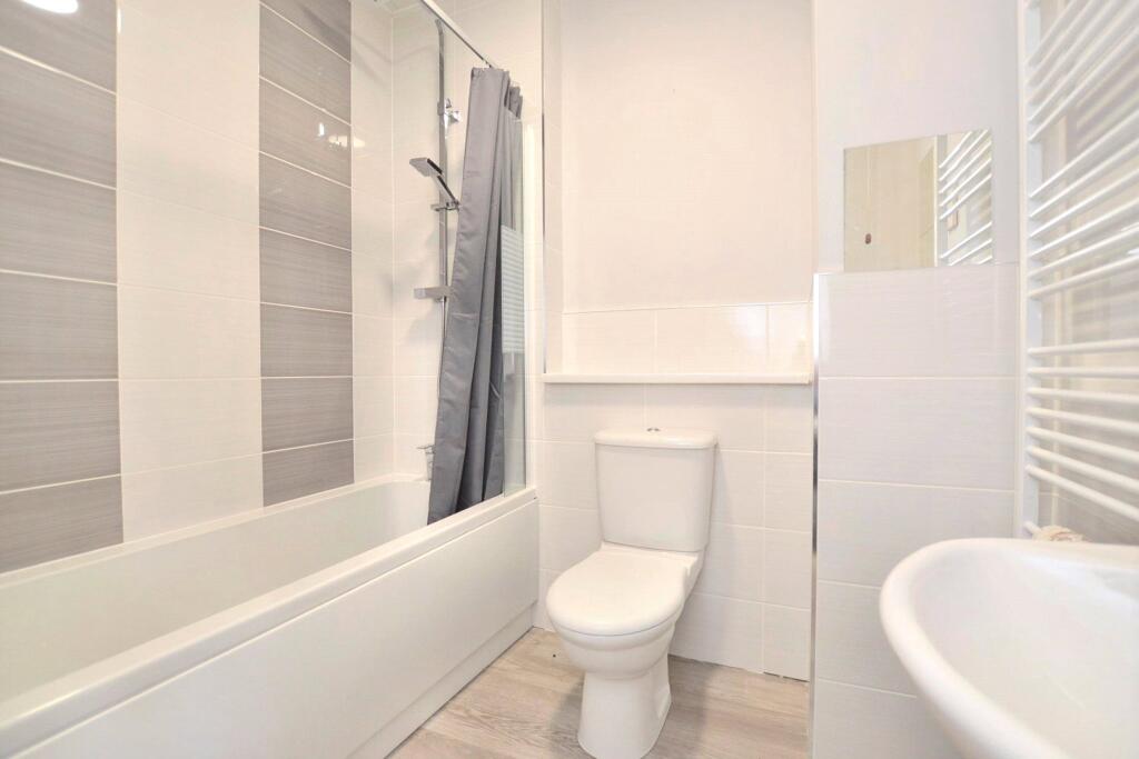 Apartment in Gloucester - More