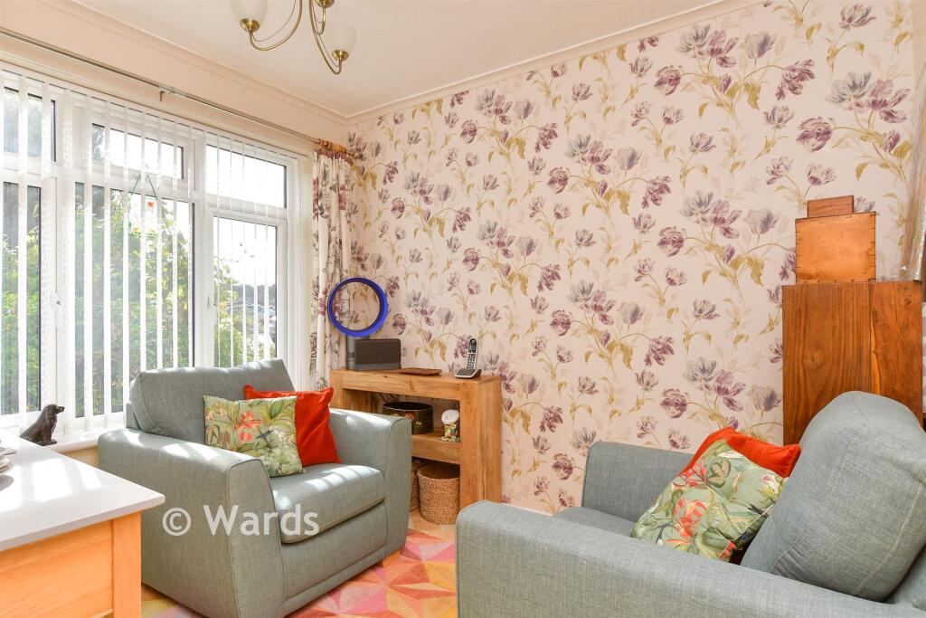 House in Chatham, Walderslade - View 5