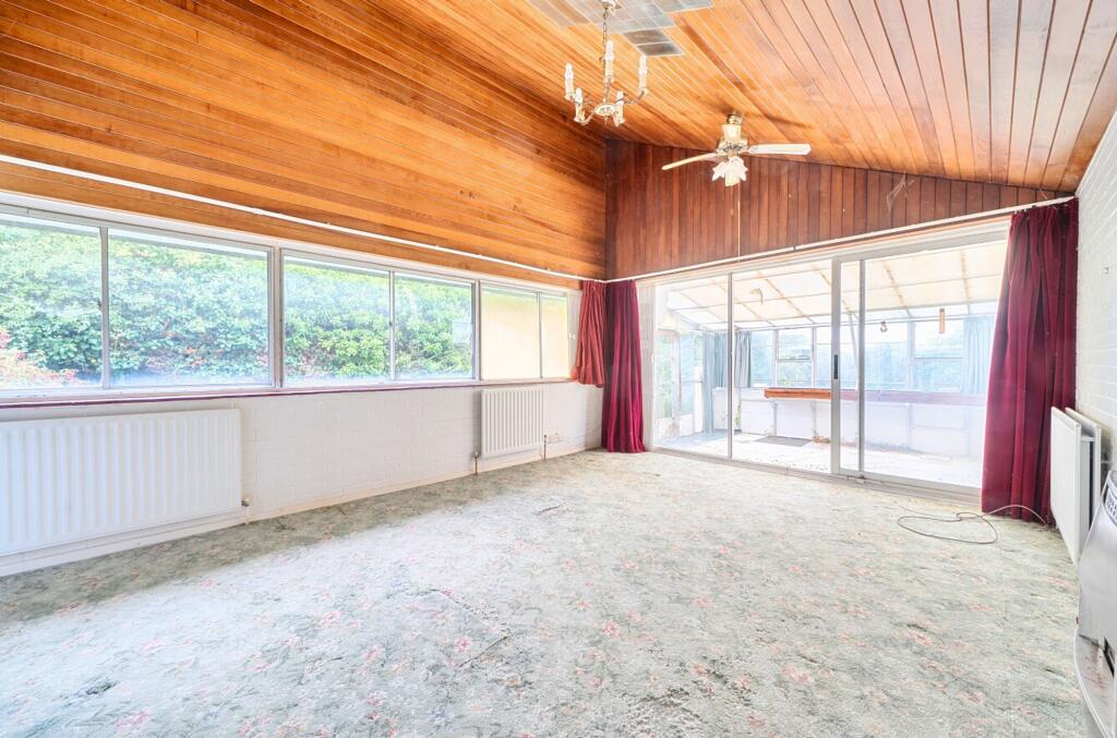 House in Chichester, Selsey - More