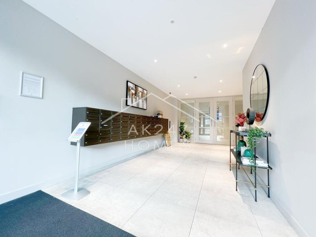 Apartment in London - View 3