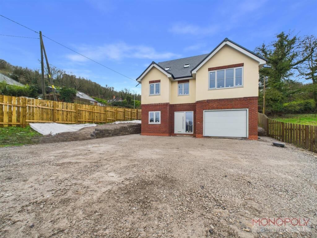 Dol Uchaf, Ruthin Road, Gwernymynydd photo 4