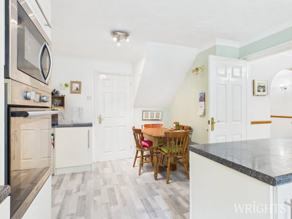 Witchford, Welwyn Garden City, AL7 - View 3