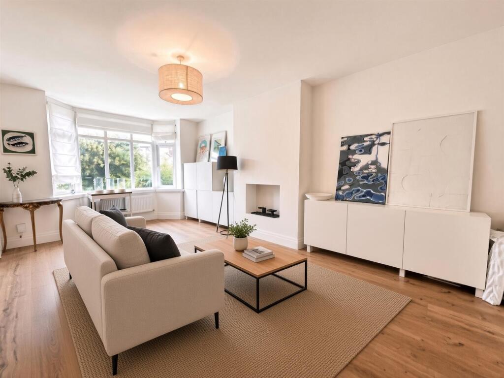 House in Wilmslow, Fulshaw Park - View 3