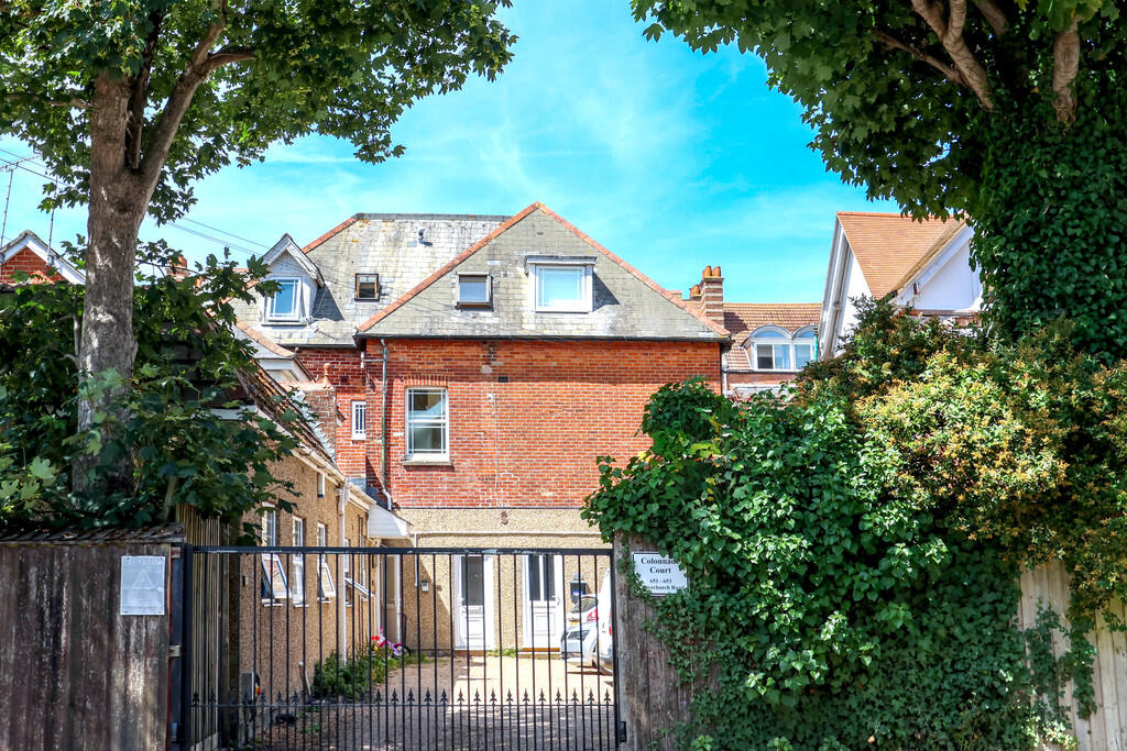 Apartment in Bournemouth, Boscombe - View 4