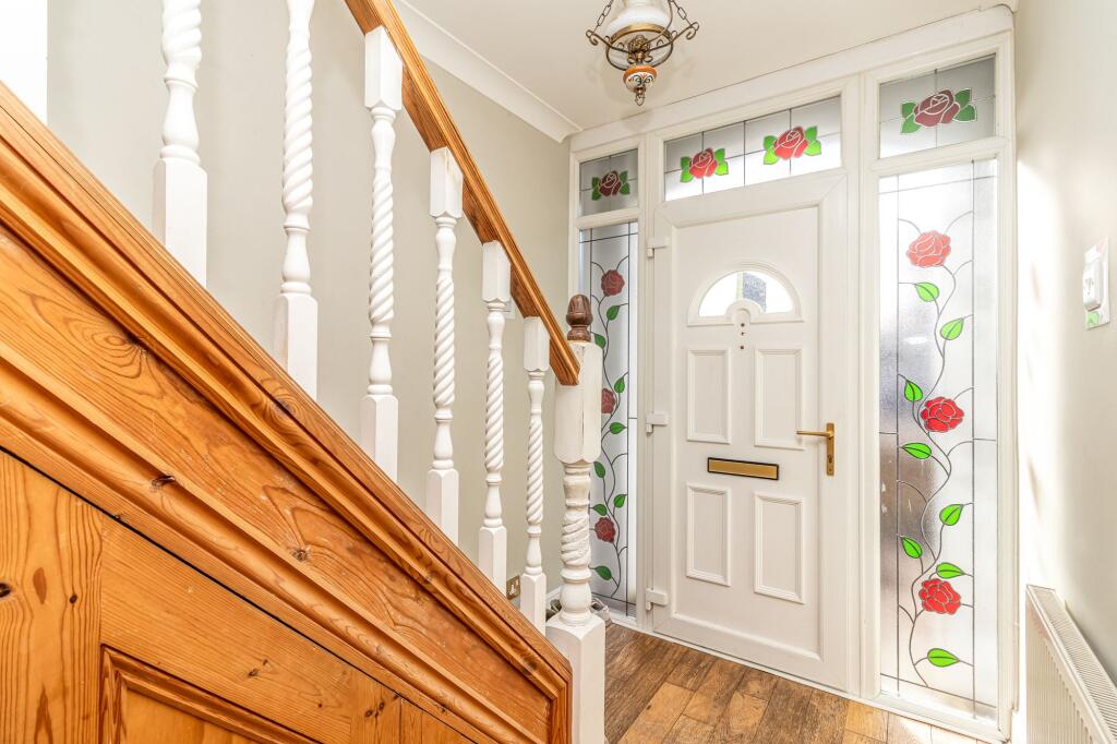 House in Portsmouth - More