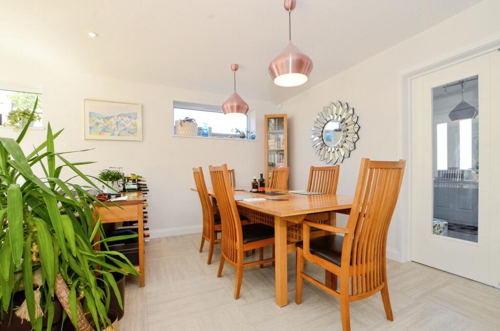 House in Hertsmere, Elstree and Borehamwood - View 5