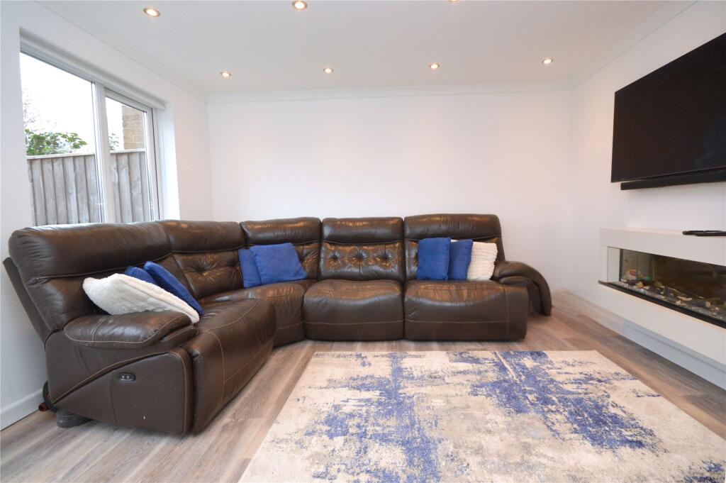 House in Plymouth, Honicknowle - View 3
