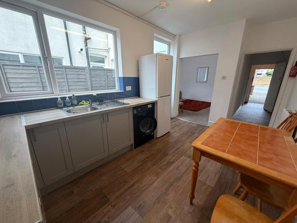 Apartment in Dudley - View 4