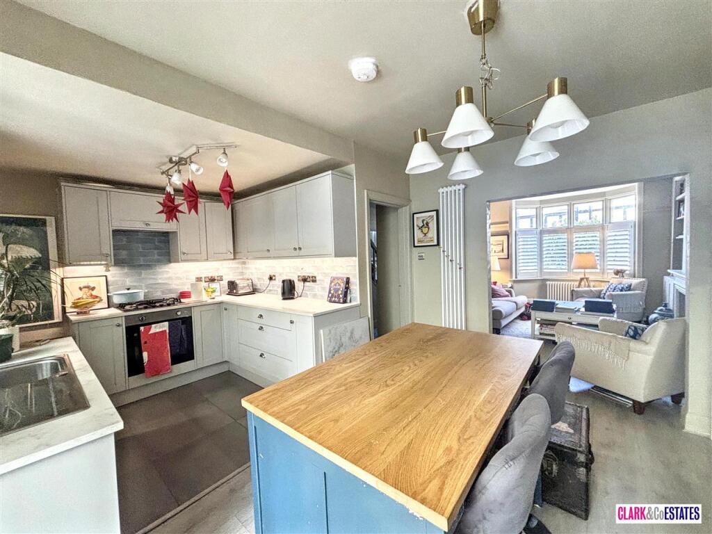 House in Exeter, Devon - View 2
