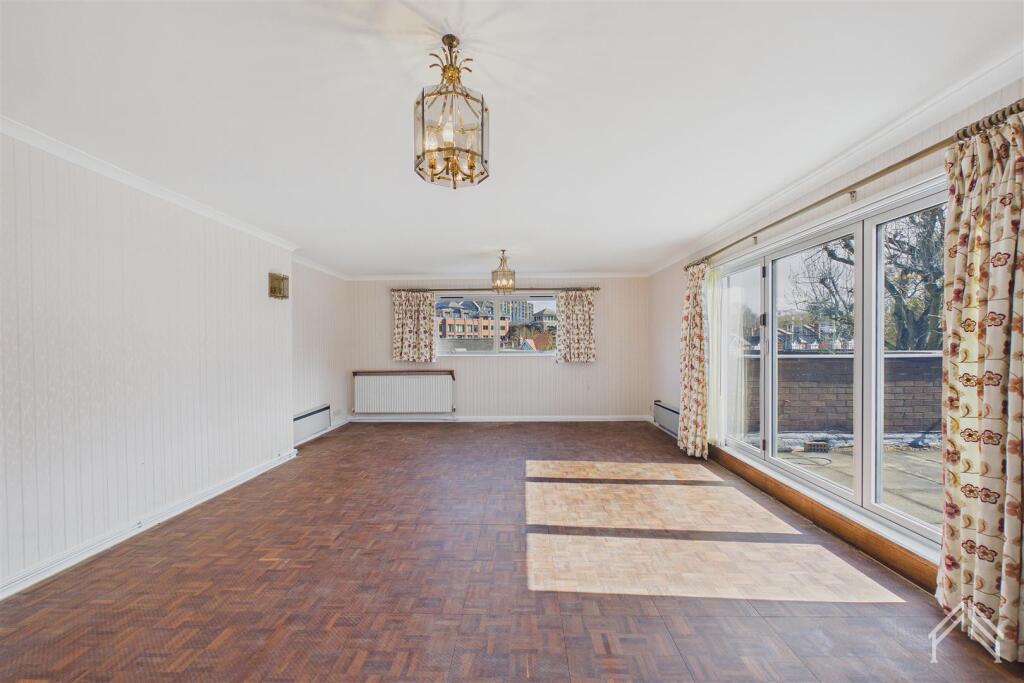 Apartment in Harrow, Greenhill, Wealdstone - View 5