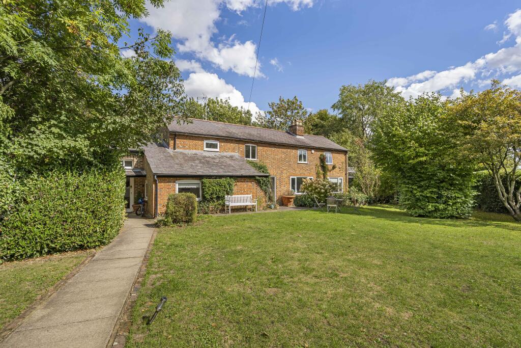 5-bed detached on Bury Lane, Datchworth, Knebworth, SG3, £1,100,000