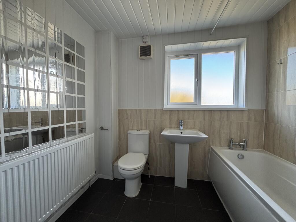 House in Walsall, West Midlands - View 5