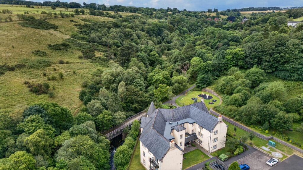 Main image of property: 52 Esk Bridge, Penicuik, EH26 8QR