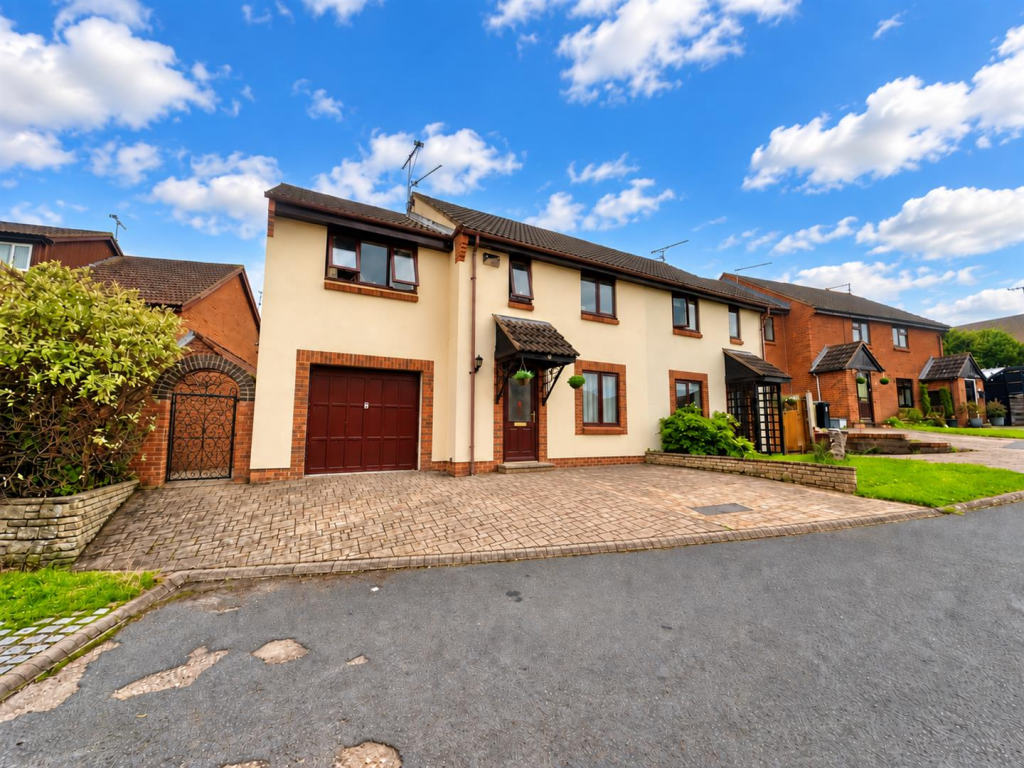Main image of property: Harrison Close, Newnham-On-Severn