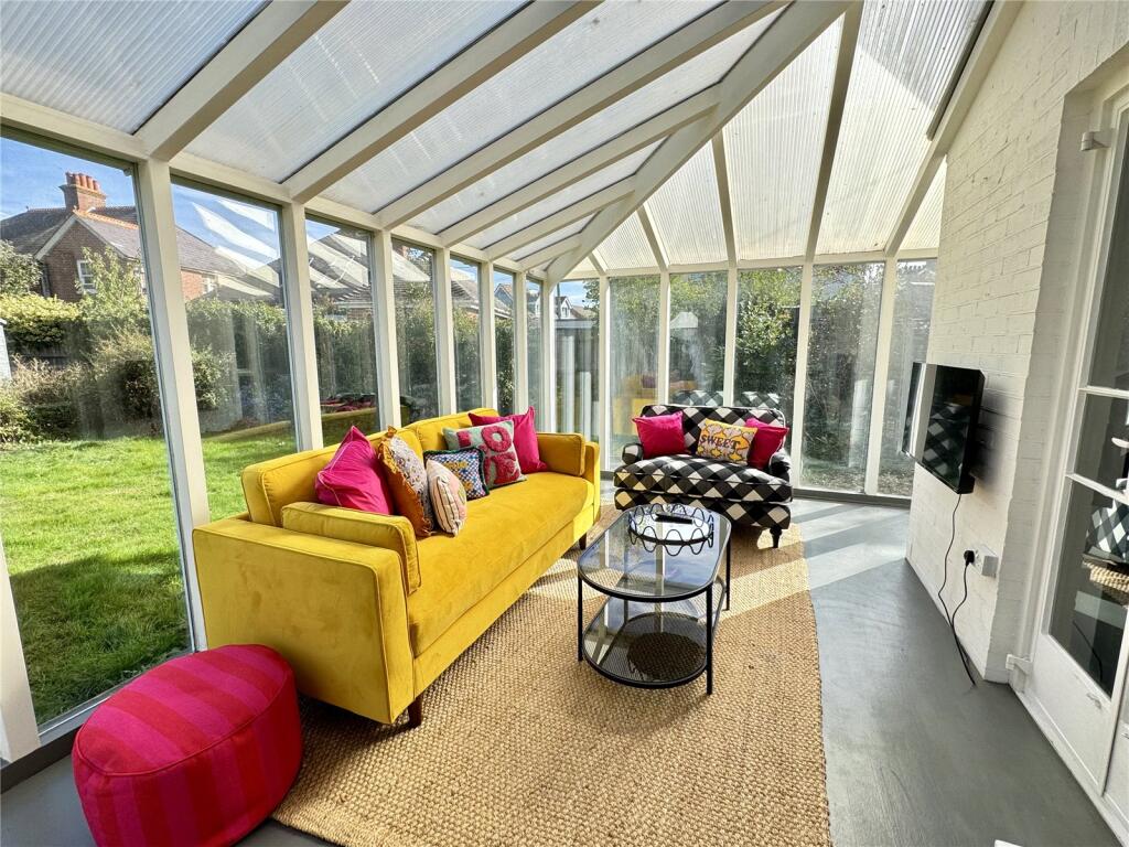 House in Southampton - View 4