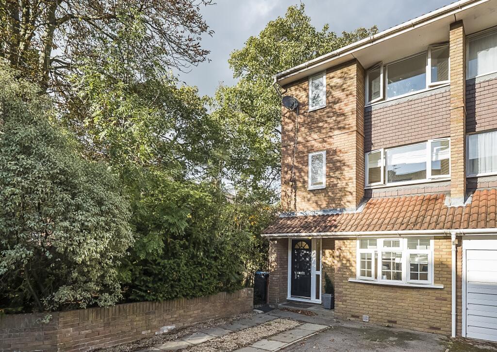 Main image of property: South Terrace, Surbiton, KT6