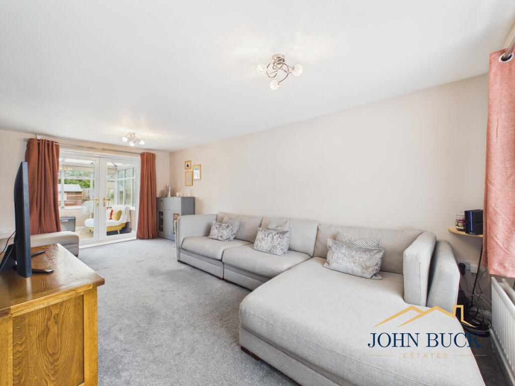 House in Sunderland, Albany - View 2