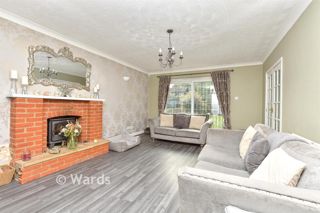 House in Chatham, Walderslade - View 4