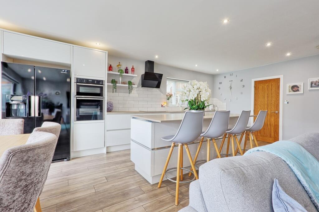 House in Southend-on-Sea - View 4