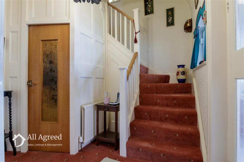 House in Ripley - View 4