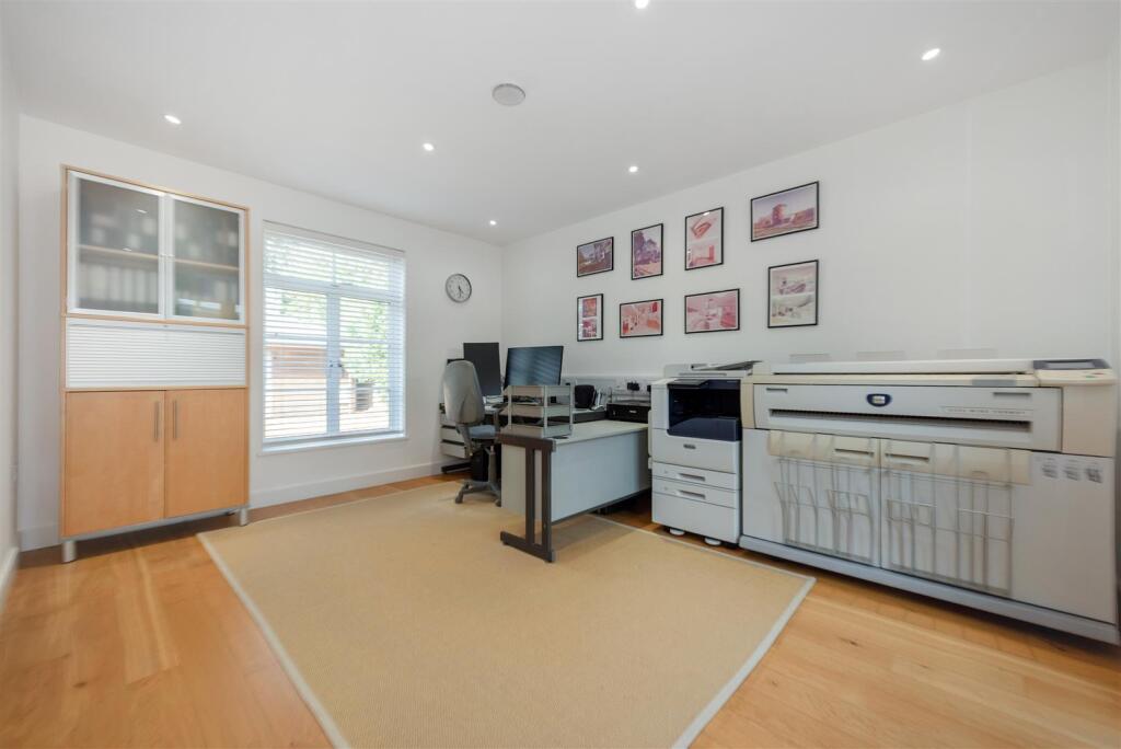House in Havant, South Hayling - View 4