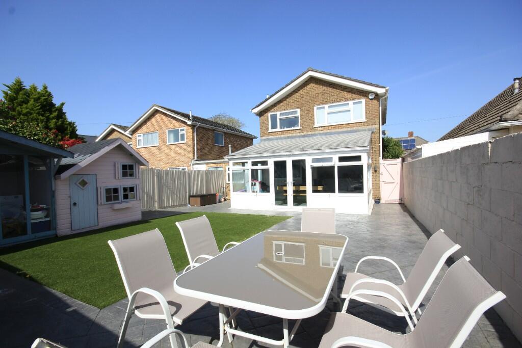 East Howe Lane, Bournemouth, BH10