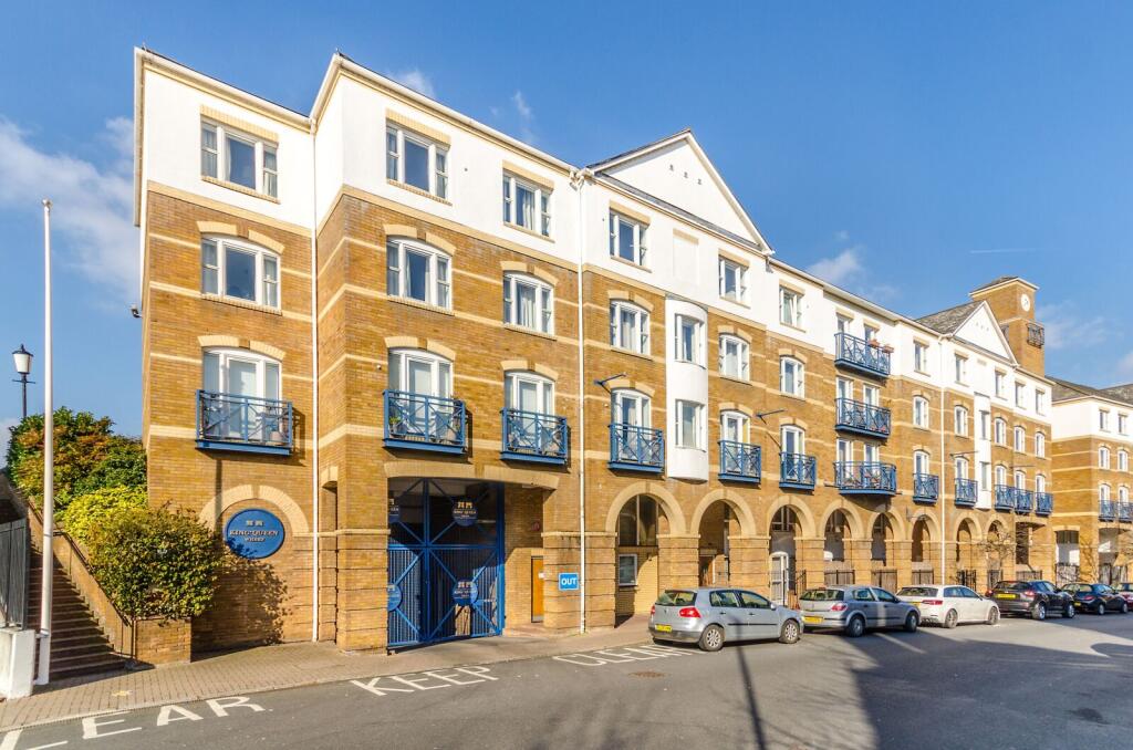 Apartment in London - More