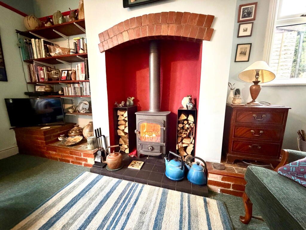 Whitwell Lane, Stocksbridge, Sheffield, S36 1GE photo 4