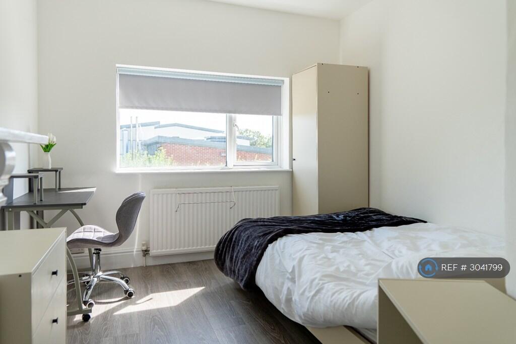 House in Exeter - View 5